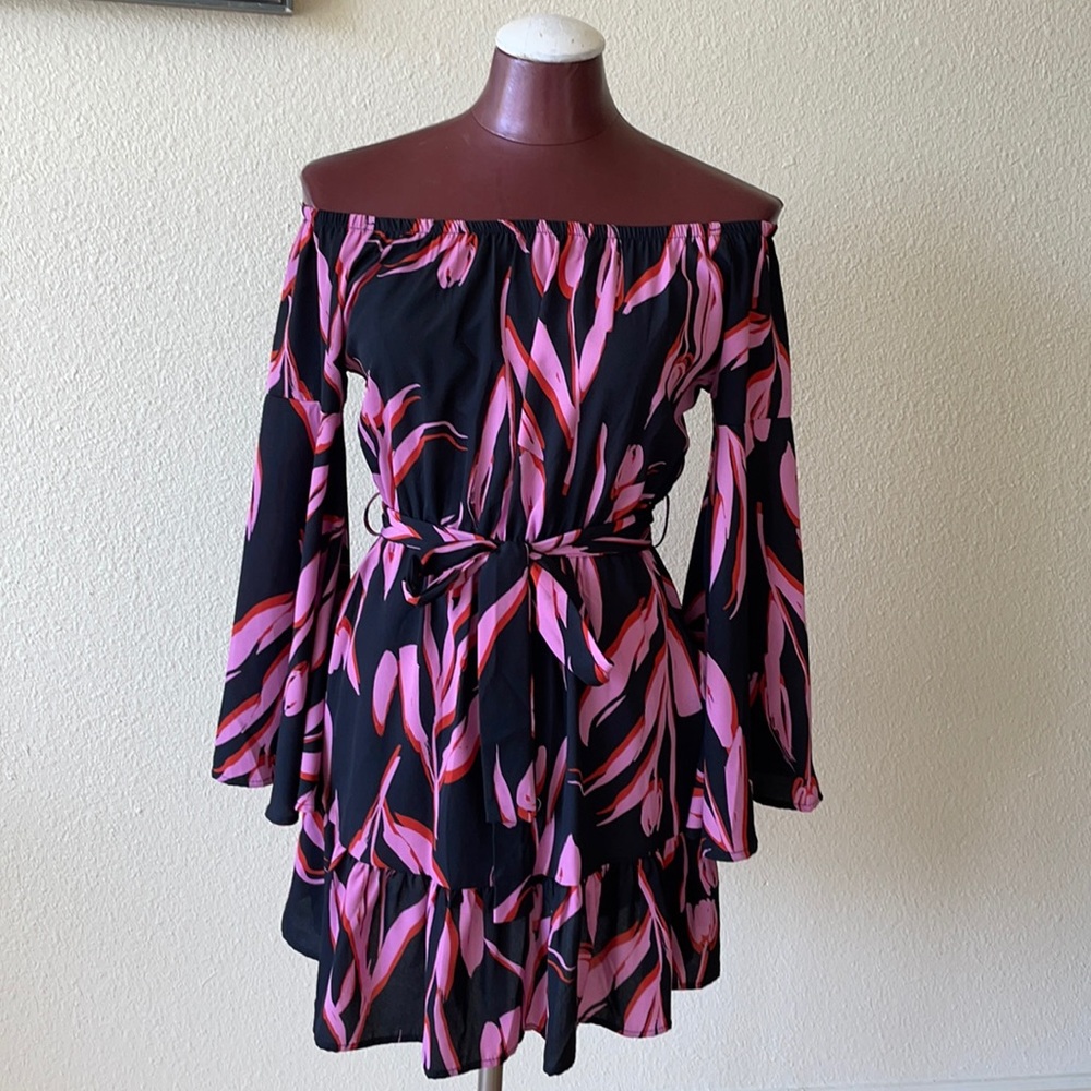 Vici Floral Print Off Shoulder Mini Dress size Small